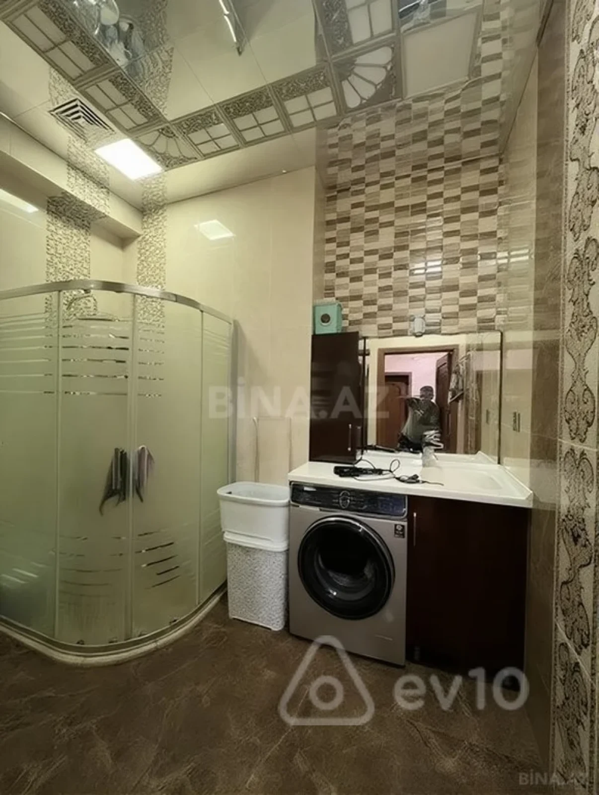 Kirayə verilir 2 otaqlı yeni tikili 70 m²