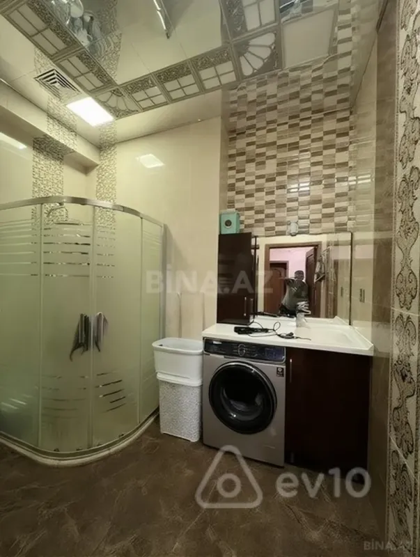 Kirayə verilir 2 otaqlı yeni tikili 70 m²