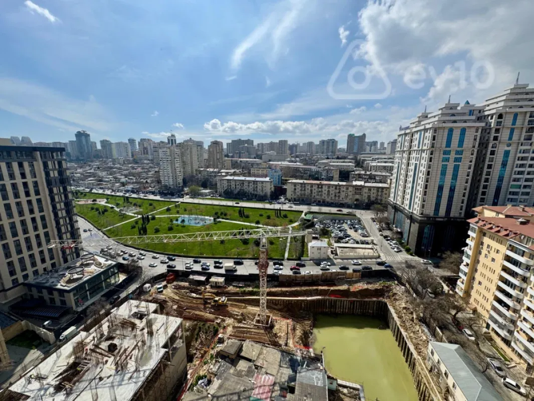 Kirayə verilir 4 otaqlı yeni tikili 200 m²