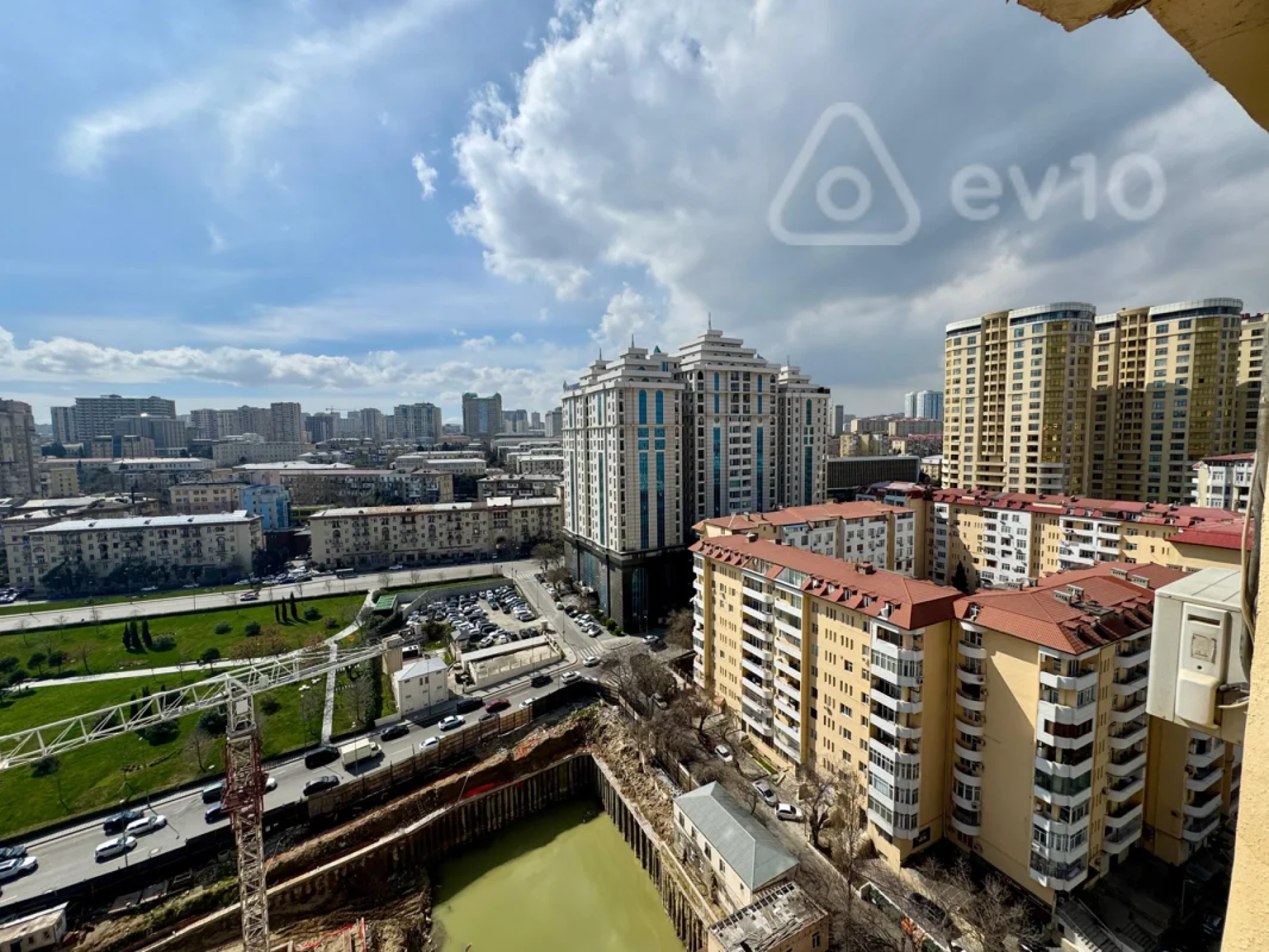 Kirayə verilir 4 otaqlı yeni tikili 200 m²