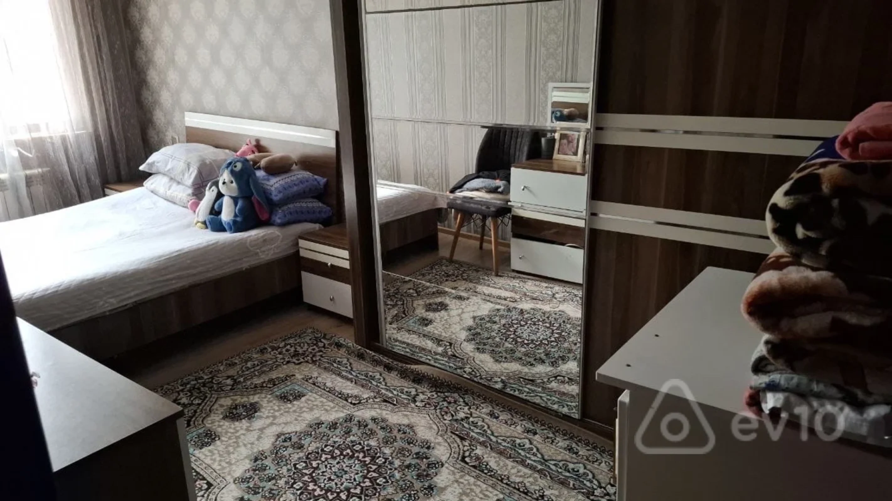 Kirayə verilir 2 otaqlı köhnə tikili 65 m²