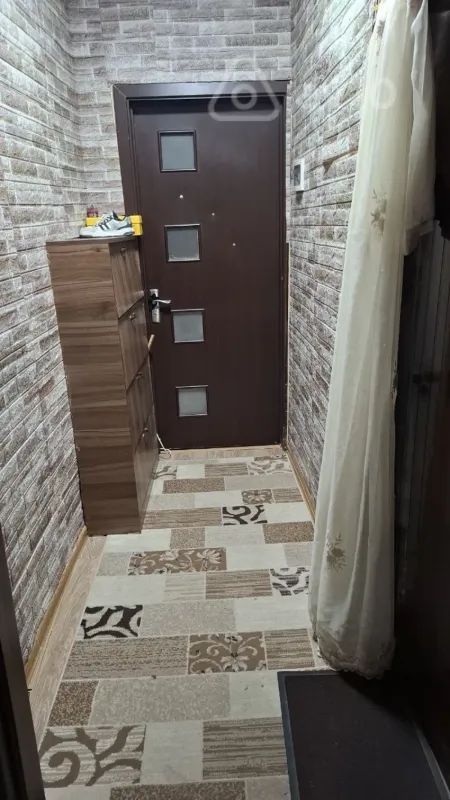 Kirayə verilir 2 otaqlı köhnə tikili 65 m²