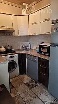 Kirayə verilir 2 otaqlı köhnə tikili 65 m²
