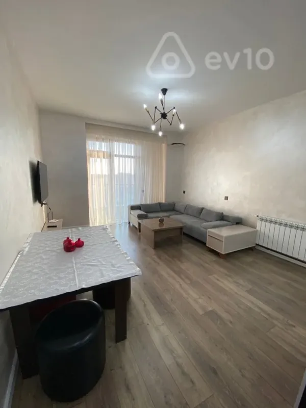 Kirayə verilir 2 otaqlı yeni tikili 65 m²
