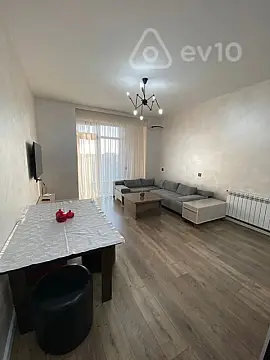 Kirayə verilir 2 otaqlı yeni tikili 65 m²