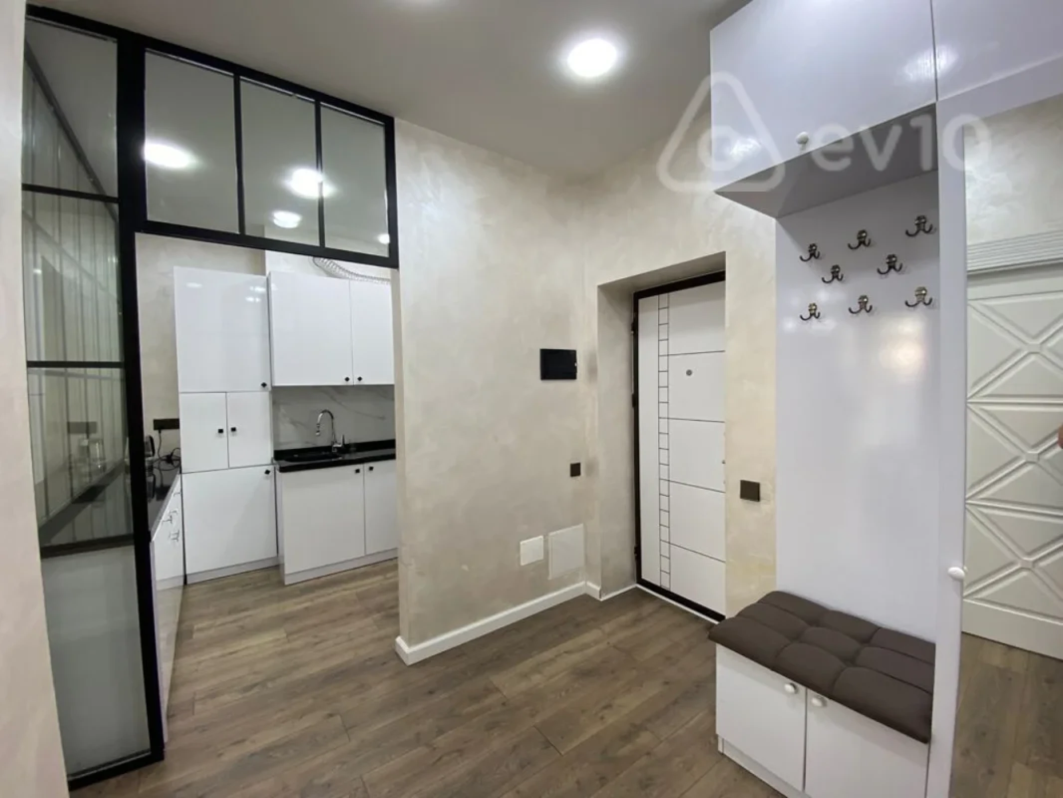 Kirayə verilir 2 otaqlı yeni tikili 65 m²