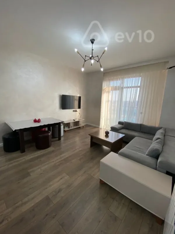 Kirayə verilir 2 otaqlı yeni tikili 65 m²