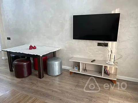 Kirayə verilir 2 otaqlı yeni tikili 65 m²