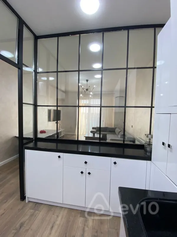 Kirayə verilir 2 otaqlı yeni tikili 65 m²
