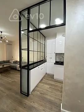Kirayə verilir 2 otaqlı yeni tikili 65 m²