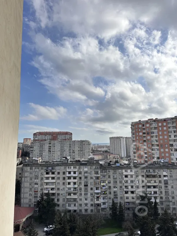 Kirayə verilir 3 otaqlı yeni tikili 120 m²