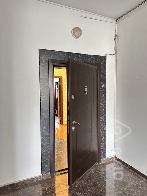 Kirayə verilir 3 otaqlı yeni tikili 120 m²
