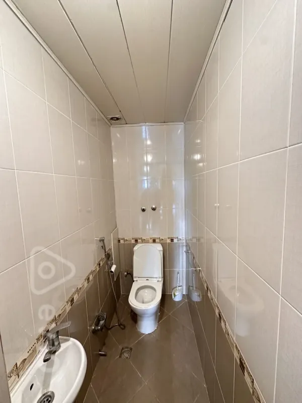 Kirayə verilir 3 otaqlı yeni tikili 120 m²