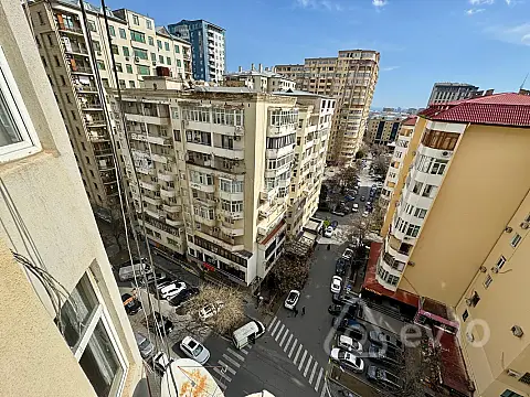 Kirayə verilir 4 otaqlı yeni tikili 200 m²