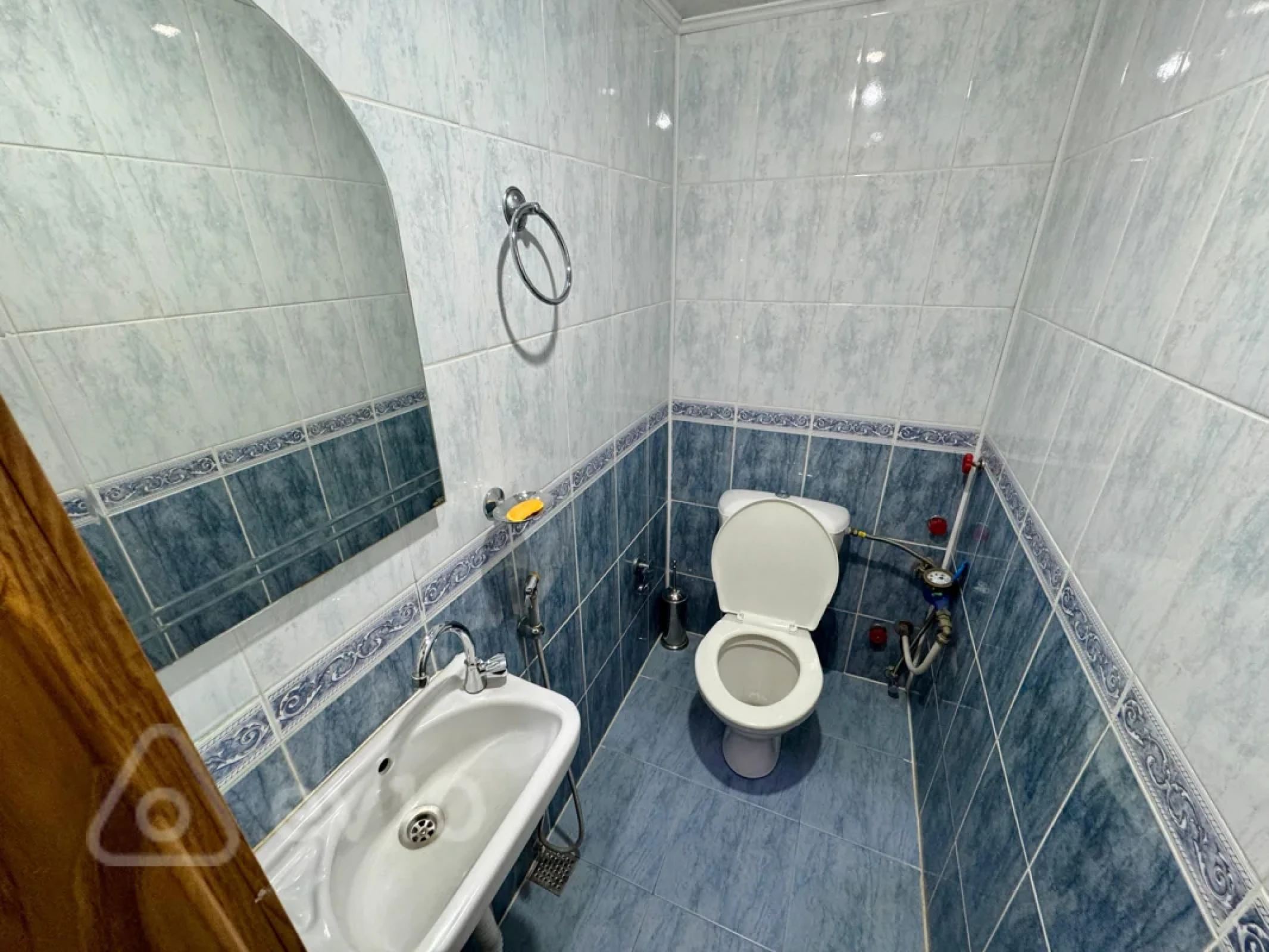 Kirayə verilir 4 otaqlı yeni tikili 200 m²