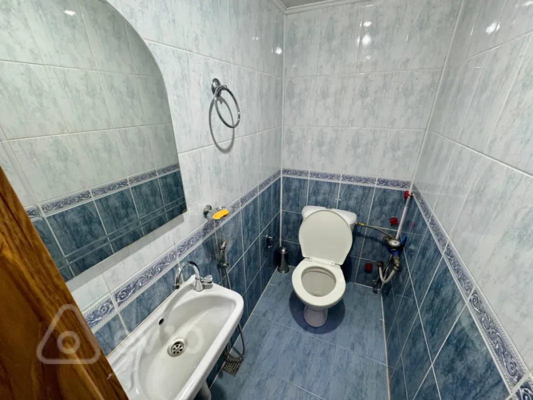 Kirayə verilir 4 otaqlı yeni tikili 200 m²