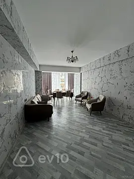 Kirayə verilir 2 otaqlı yeni tikili 65 m²