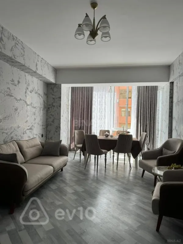 Kirayə verilir 2 otaqlı yeni tikili 65 m²