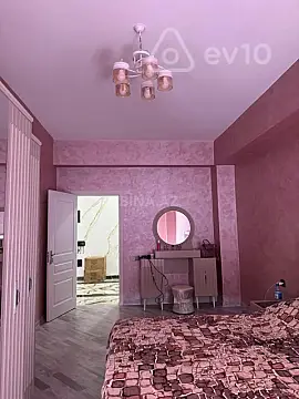 Kirayə verilir 2 otaqlı yeni tikili 65 m²