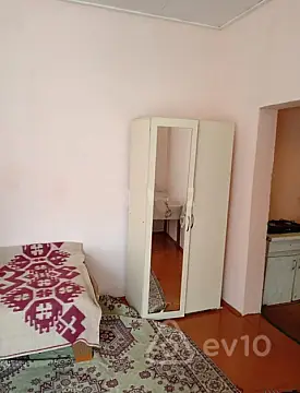 Kirayə verilir 1 otaqlı köhnə tikili 20 m²