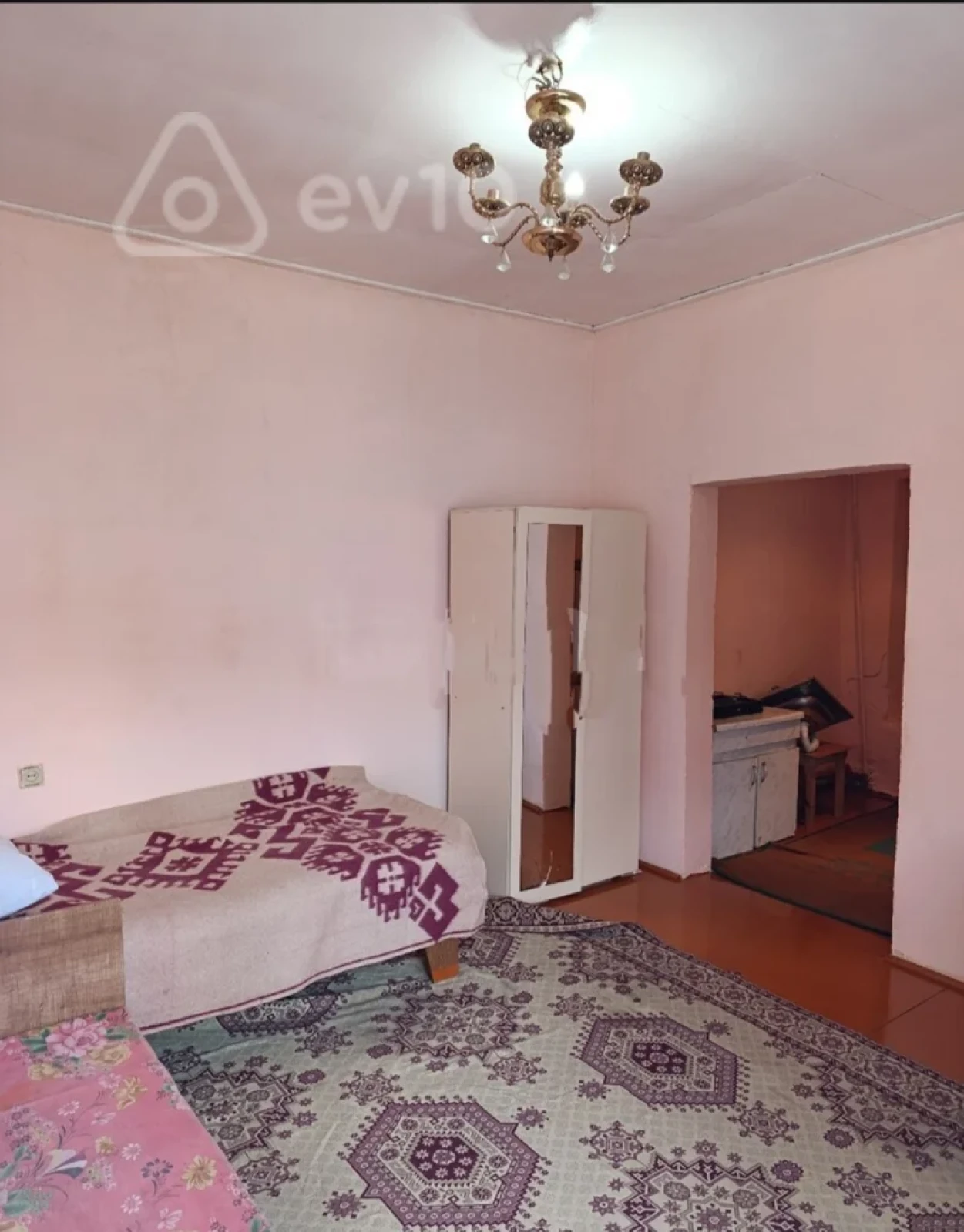Kirayə verilir 1 otaqlı köhnə tikili 20 m²