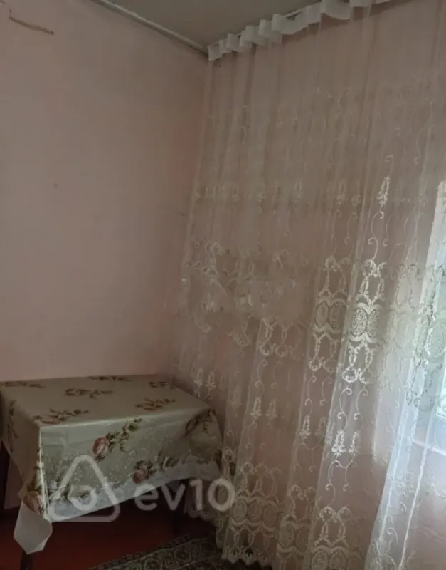 Kirayə verilir 1 otaqlı köhnə tikili 20 m²