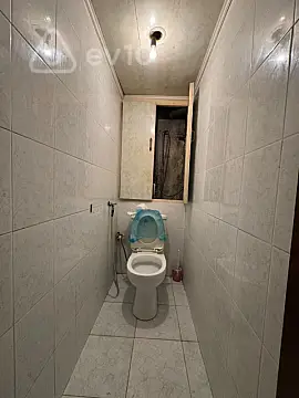 Satılır 2 otaqlı köhnə tikili 60 m²