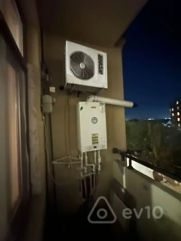 Kirayə verilir 1 otaqlı yeni tikili 48 m²