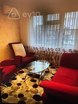 Kirayə verilir 3 otaqlı yeni tikili 150 m²