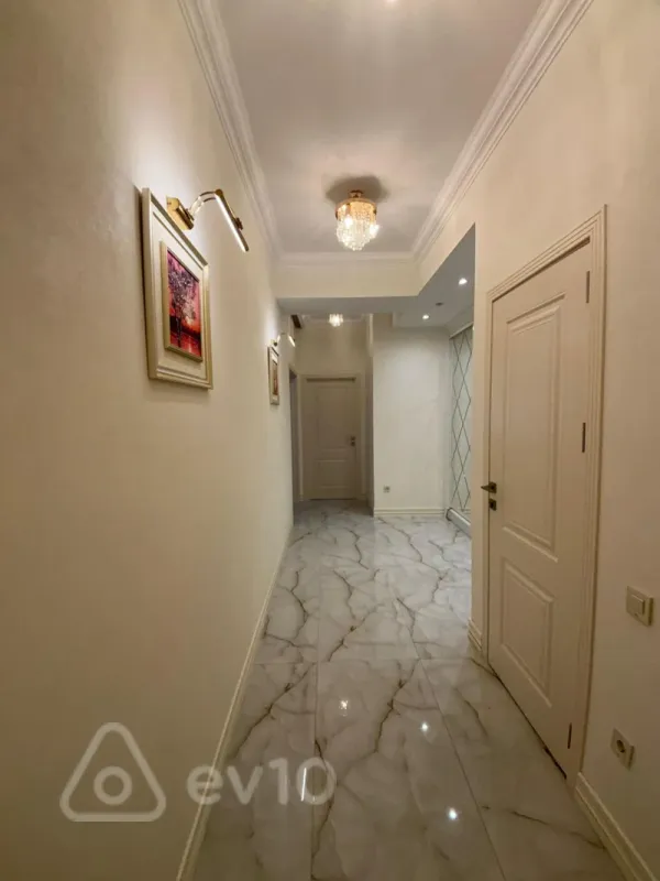 Kirayə verilir 2 otaqlı yeni tikili 57 m²