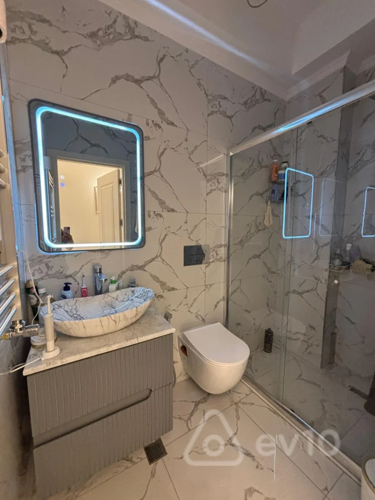 Kirayə verilir 2 otaqlı yeni tikili 57 m²