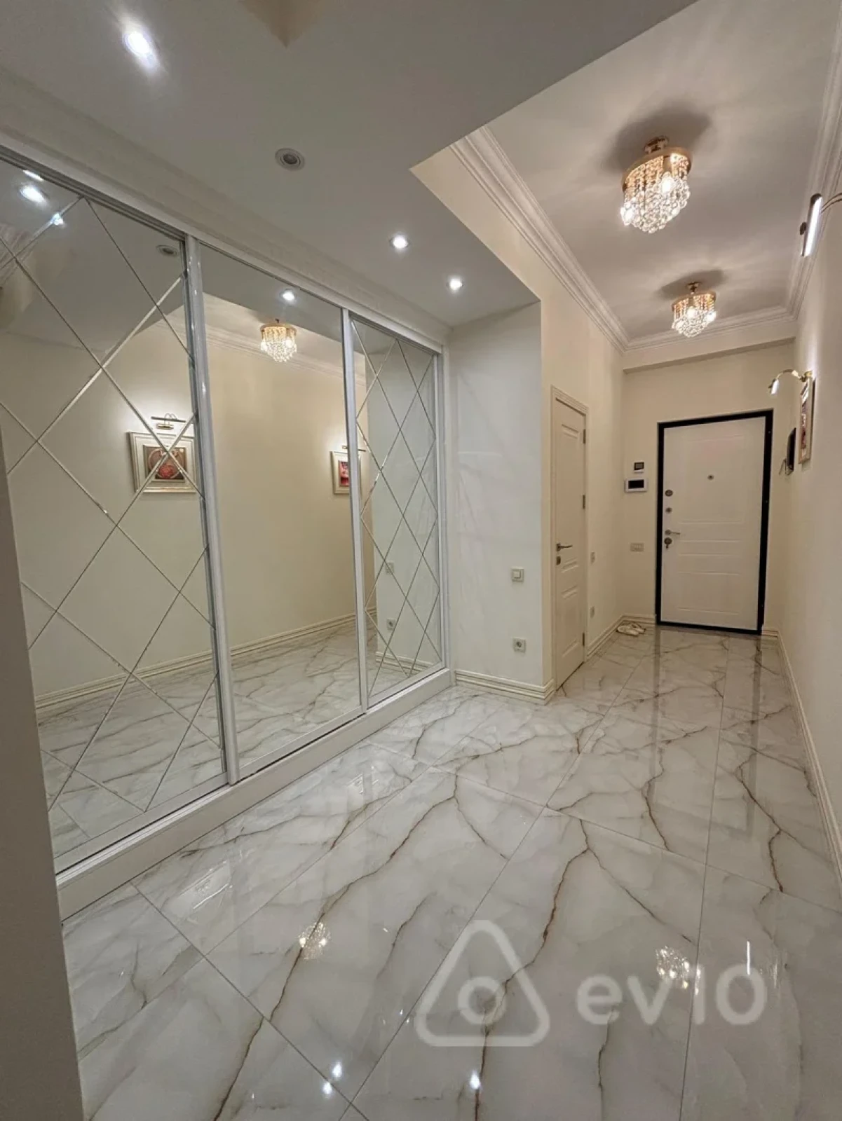 Kirayə verilir 2 otaqlı yeni tikili 57 m²