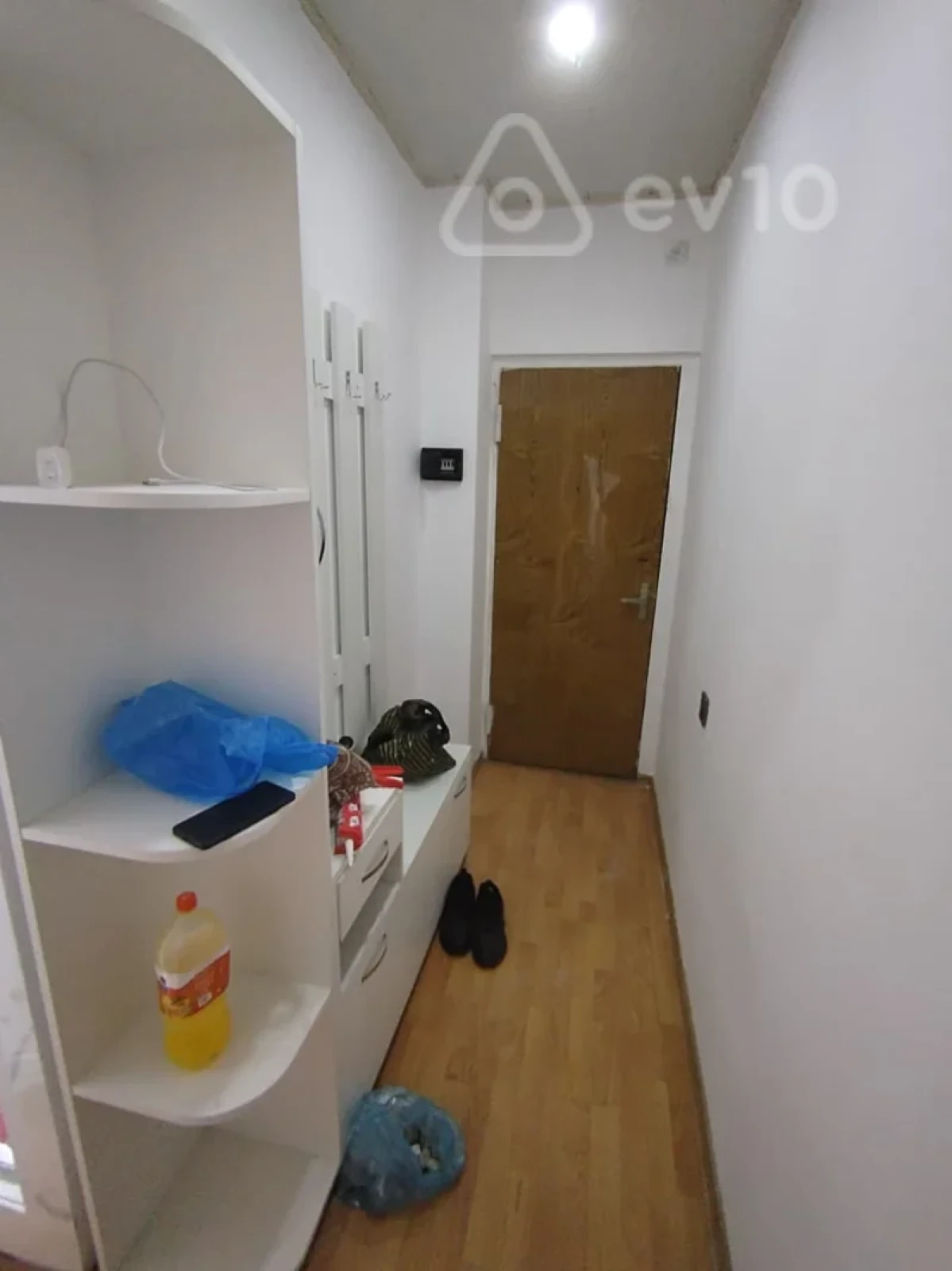 Kirayə verilir 2 otaqlı köhnə tikili 45 m²
