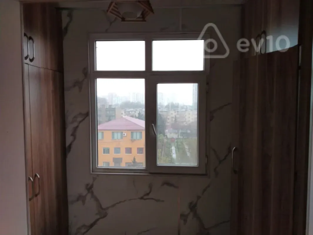 Kirayə verilir 2 otaqlı köhnə tikili 45 m²