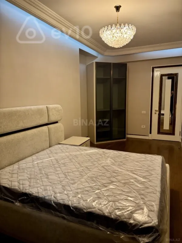 Kirayə verilir 4 otaqlı yeni tikili 225 m²
