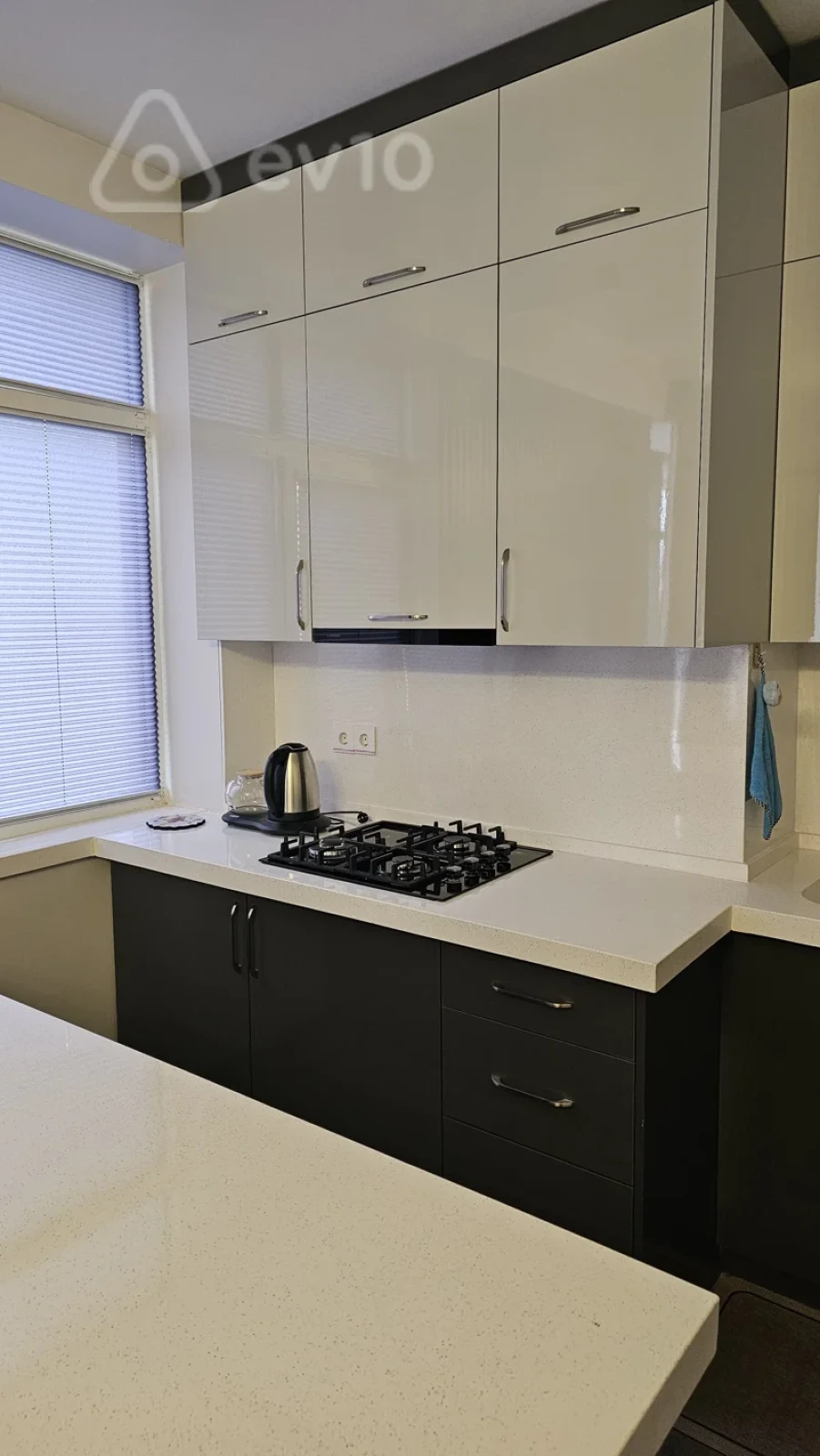 Kirayə verilir 3 otaqlı yeni tikili 120 m²