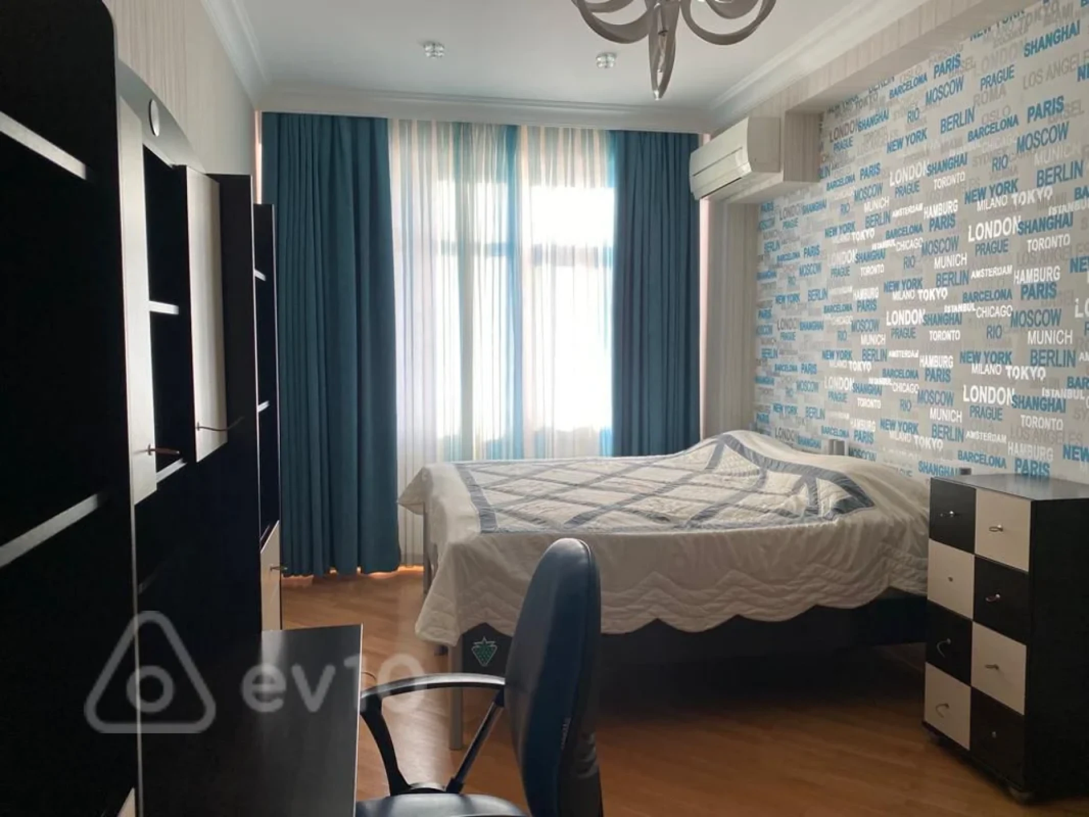 Kirayə verilir 5 otaqlı yeni tikili 270 m²