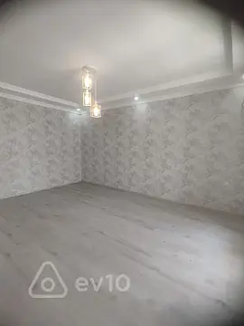 Satılır 4 otaqlı həyət evi 155 m²