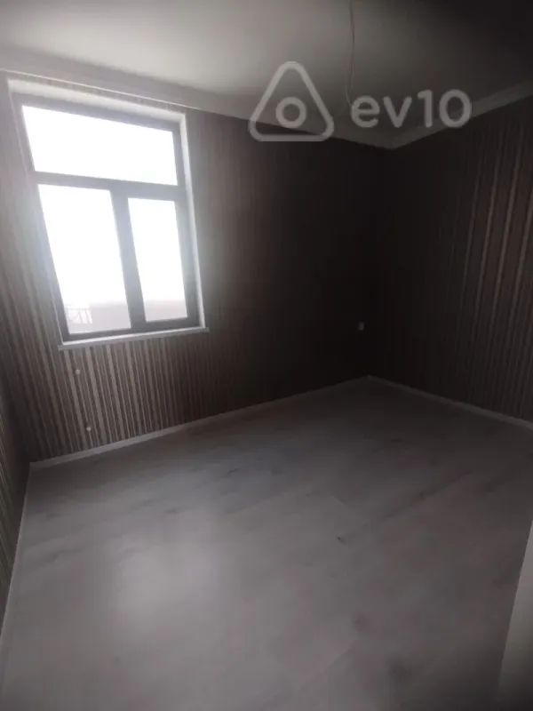 Satılır 4 otaqlı həyət evi 155 m²