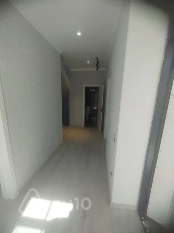 Satılır 4 otaqlı həyət evi 155 m²