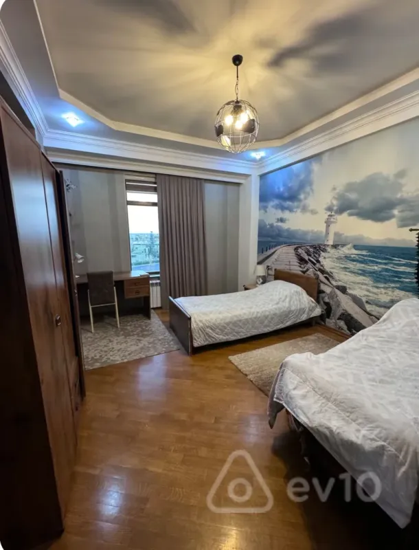 Kirayə verilir 3 otaqlı yeni tikili 140 m²