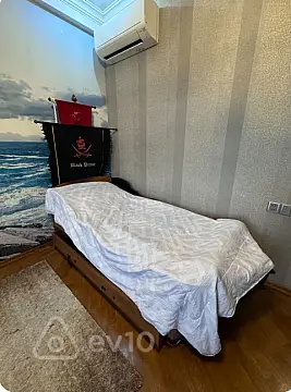 Kirayə verilir 3 otaqlı yeni tikili 140 m²