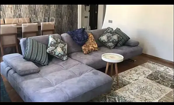 Kirayə verilir 3 otaqlı yeni tikili 140 m²