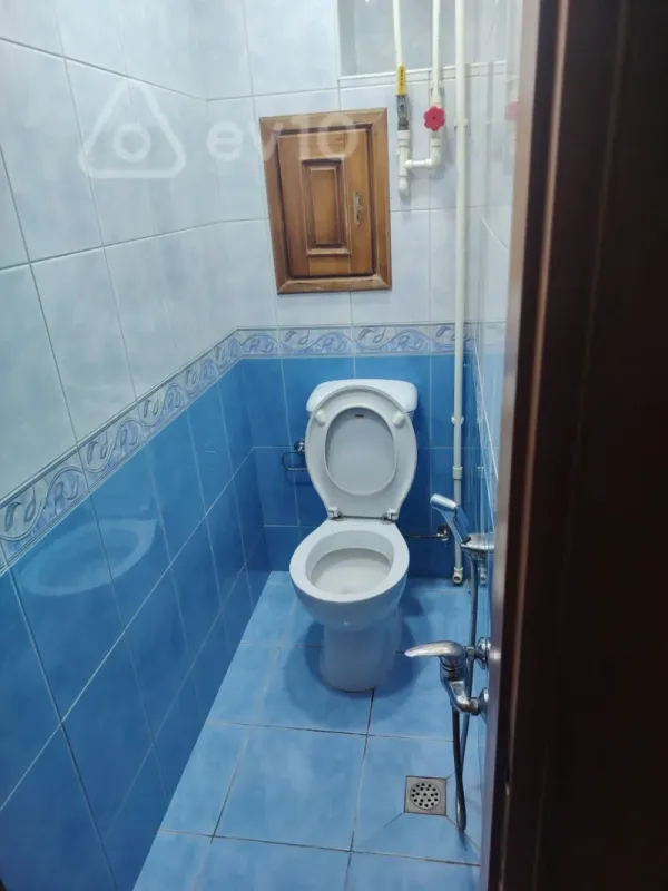 Kirayə verilir 4 otaqlı köhnə tikili 98 m²