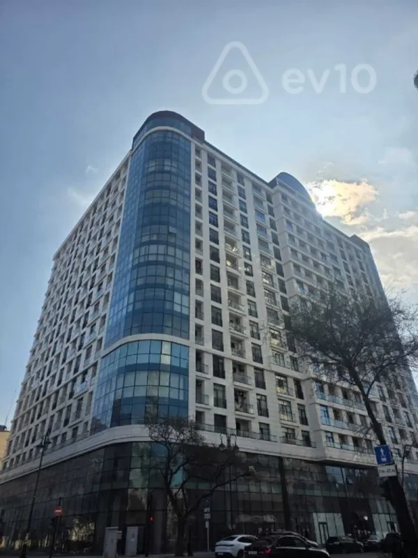 Satılır 2 otaqlı yeni tikili 95 m²