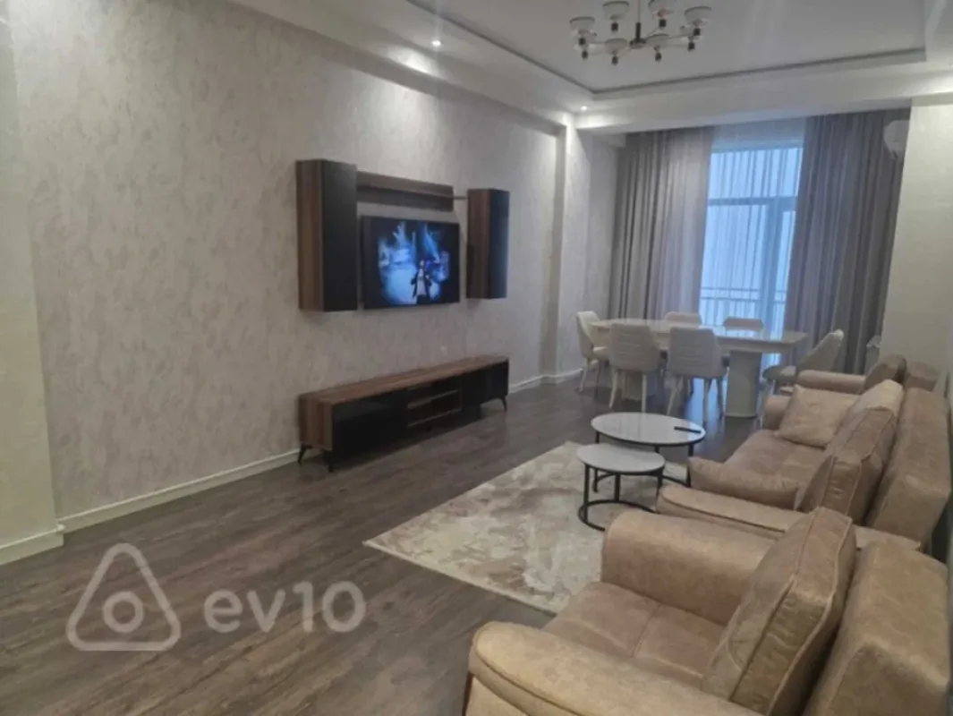 Satılır 2 otaqlı yeni tikili 95 m²