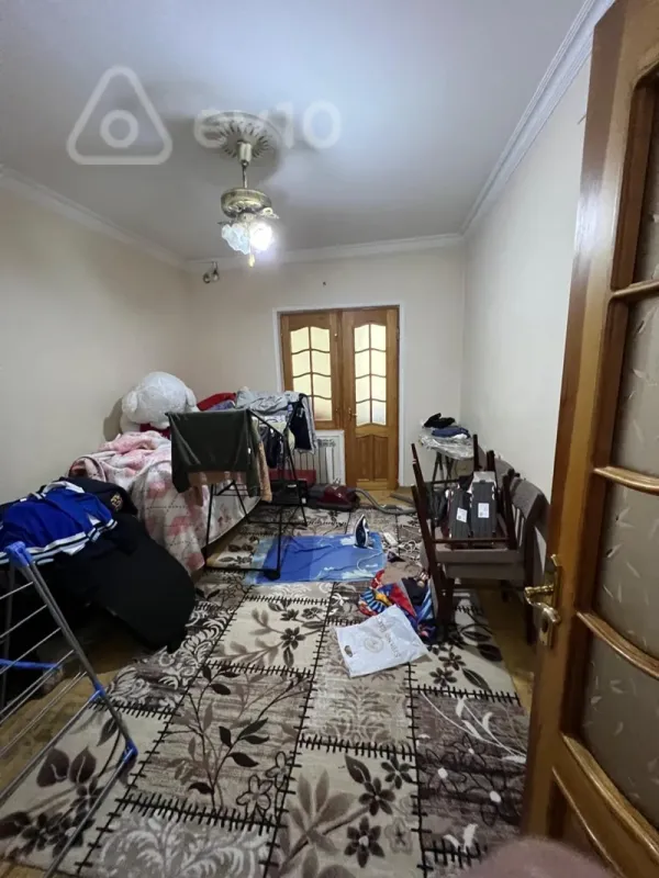 Satılır 3 otaqlı köhnə tikili 90 m²