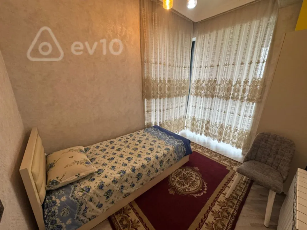 Kirayə verilir 3 otaqlı yeni tikili 80 m²