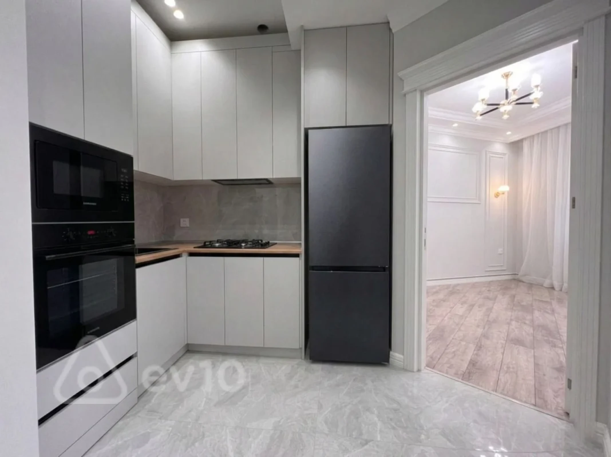 Satılır 2 otaqlı yeni tikili 57 m²