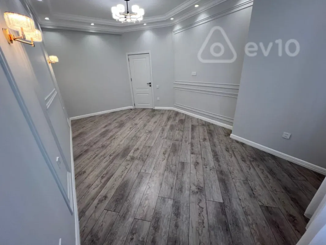 Satılır 2 otaqlı yeni tikili 57 m²